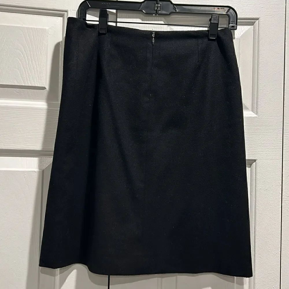 French Connection Black Wool/Cashmere Skirt, Size 6 - Picture 4 of 11